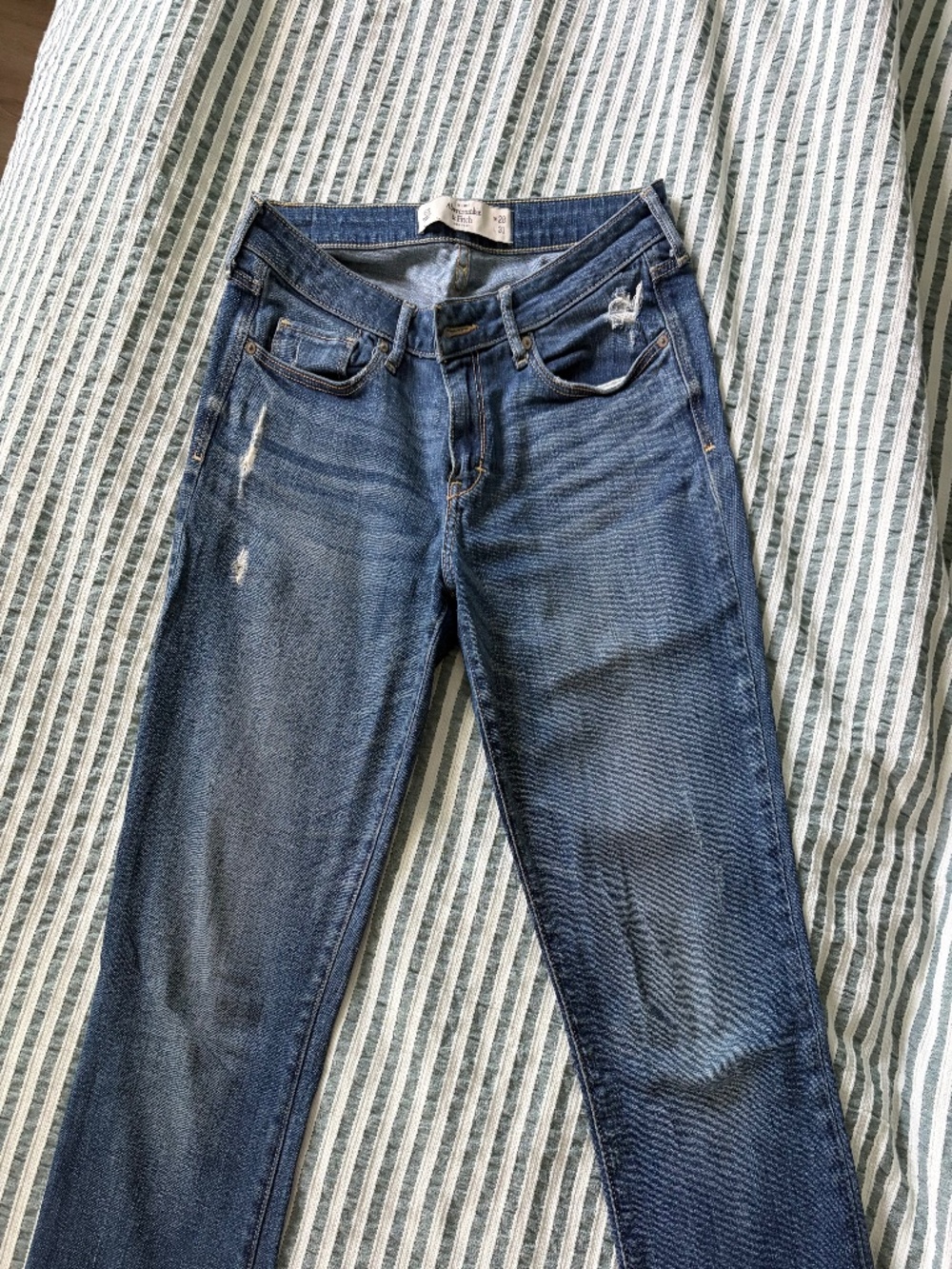 Abercrombie women’s Jeans